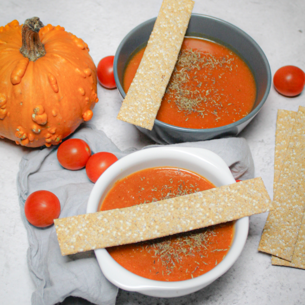 Tomaten pompoen soep met ras el hanout kruiden