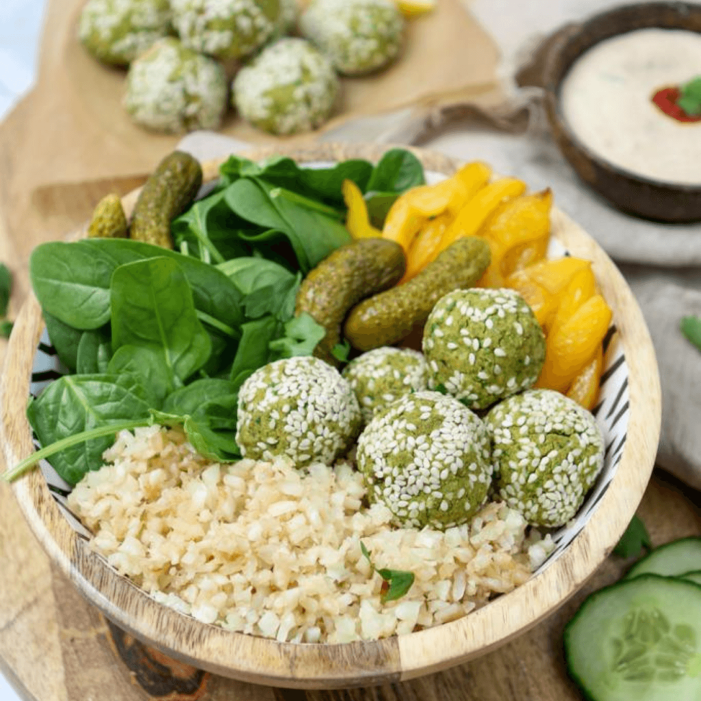 Holistische falafel bowl