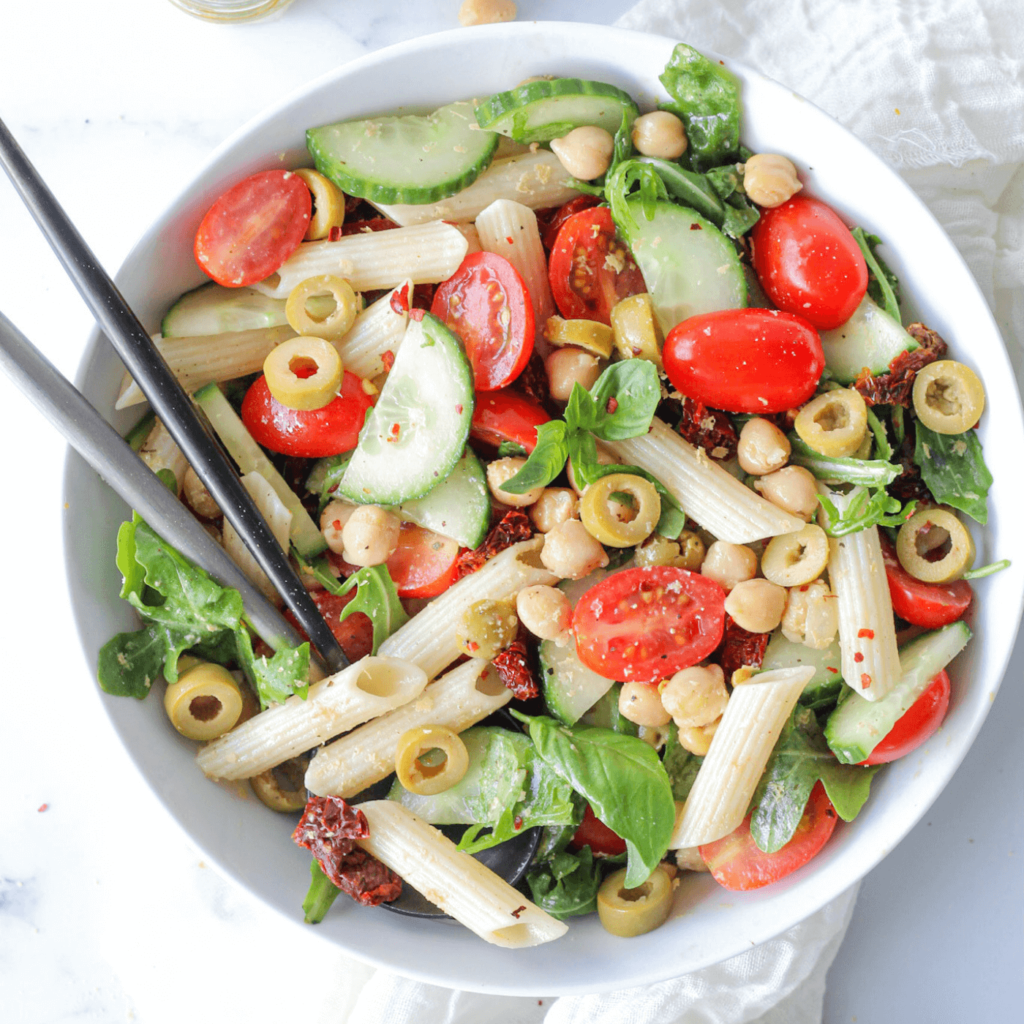 Italiaanse vegan pasta salade