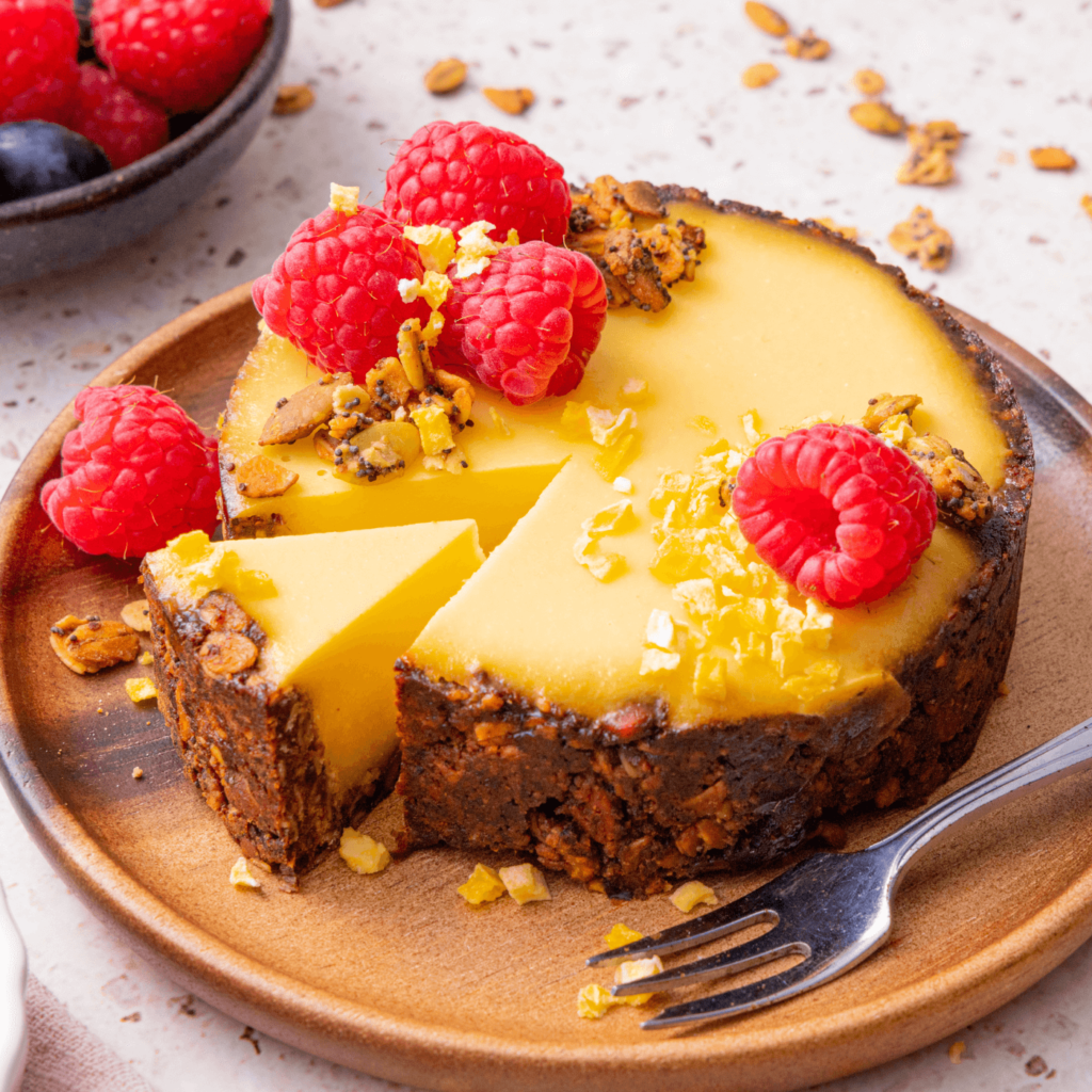 Glutenvrij mango ontbijttaartje met granola