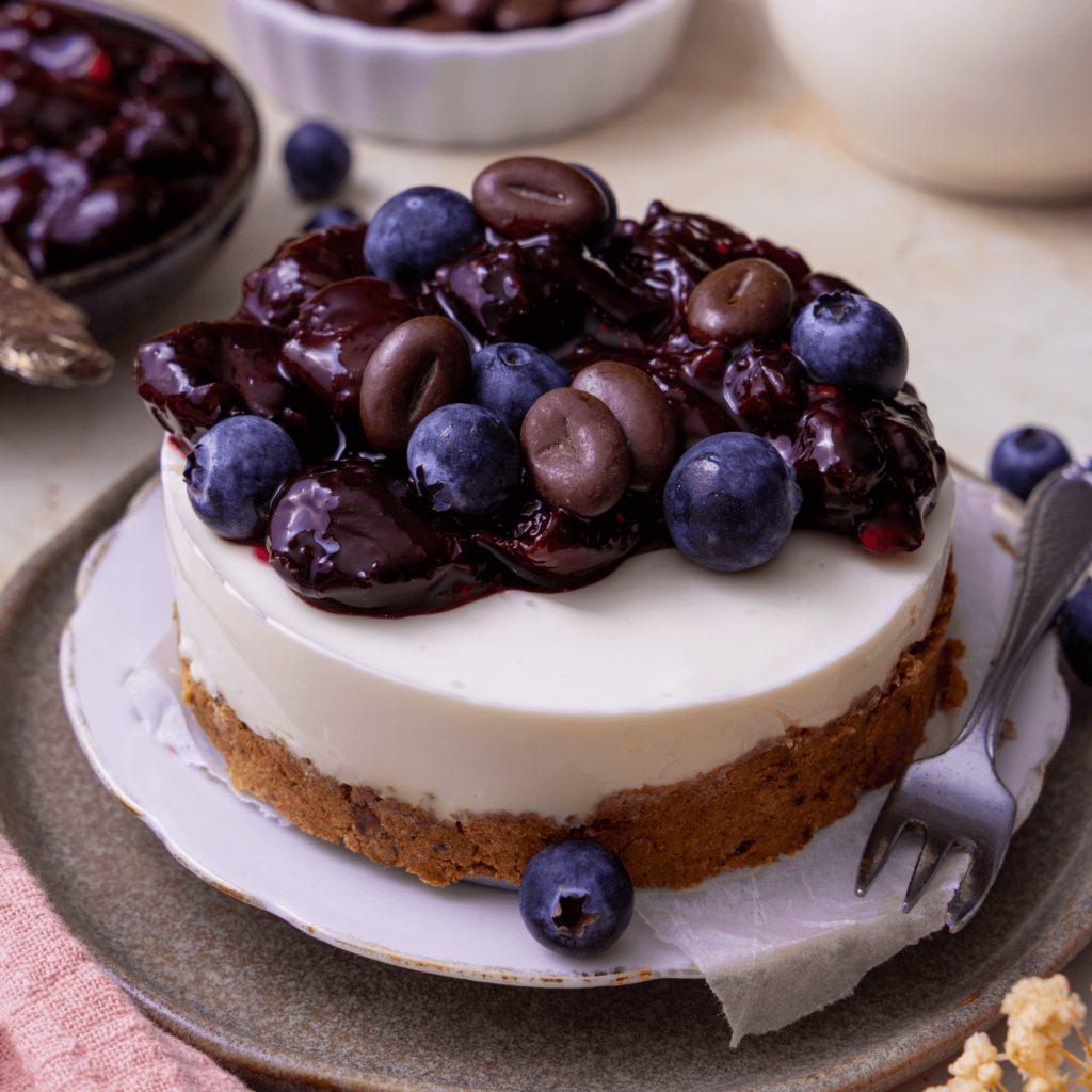 Glutenvrij ontbijttaartje met kersen compote