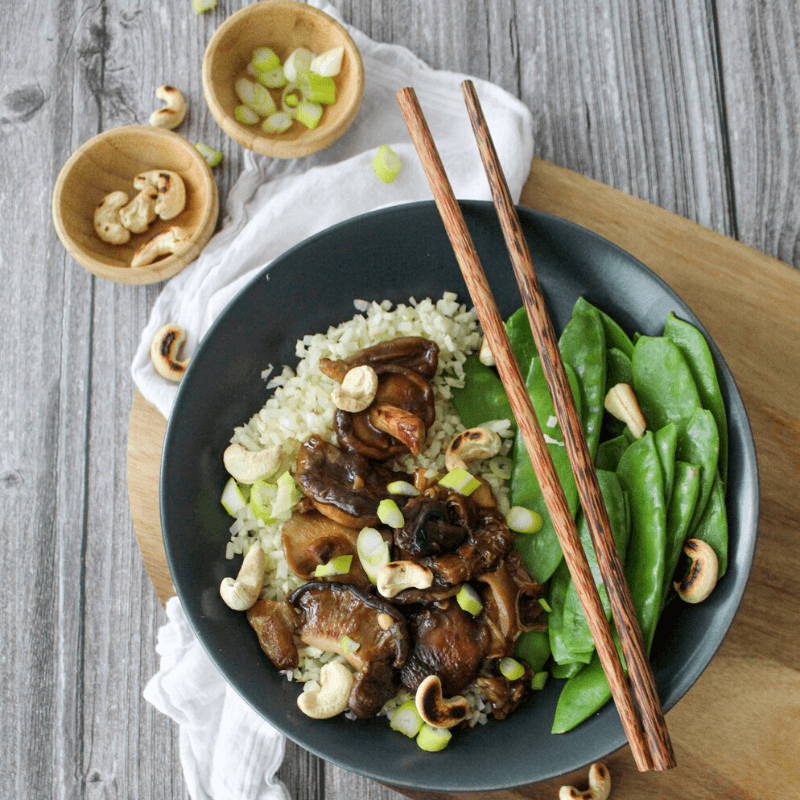 Rijstbowl met sticky champignons