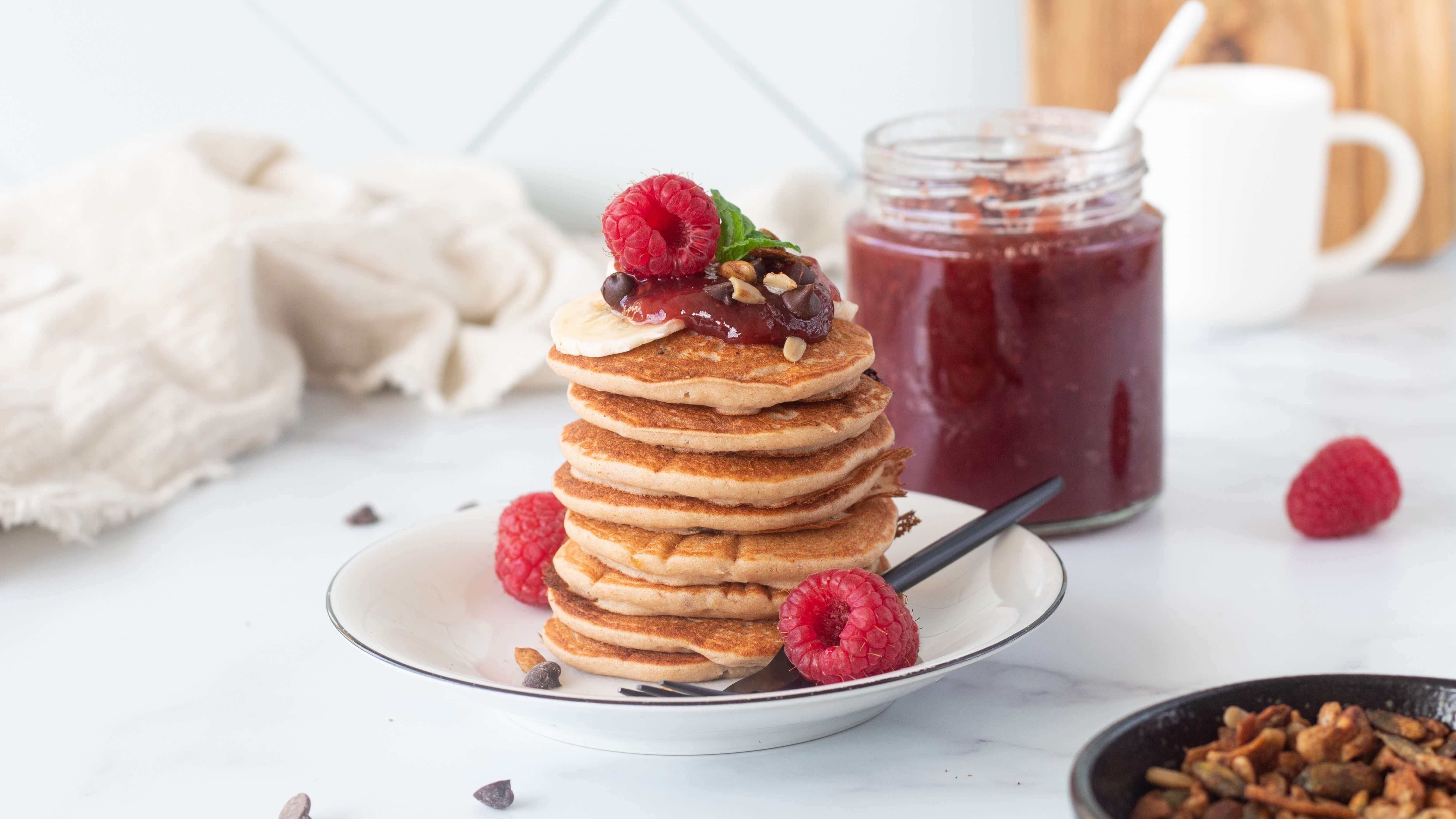 Jam en chocolade pancakes