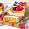 Makkelijke cheesecake met rood fruit compote