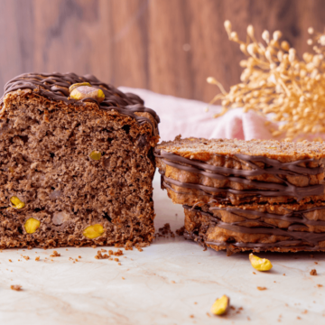 Glutenvrij bananenbrood met chocolade en pistachenoten