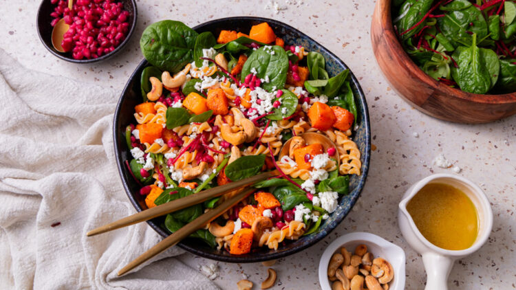 Pasta salade met pompoen