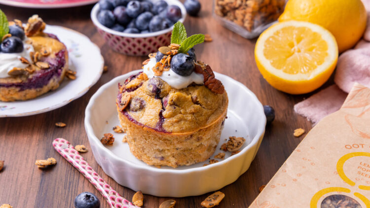 Glutenvrije citroen cakejes met granola